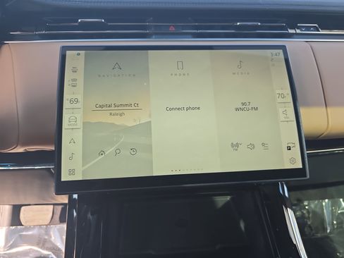 Used 2024 Land Rover Range Rover Sport SE image 20