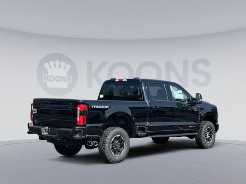 New 2025 Ford F250 Platinum w/ Tremor Off-Road Package image 7