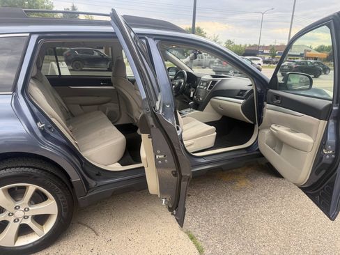 Used 2013 Subaru Outback 2.5i Premium w/ Popular Pkg 1B AWD/4WD image 17
