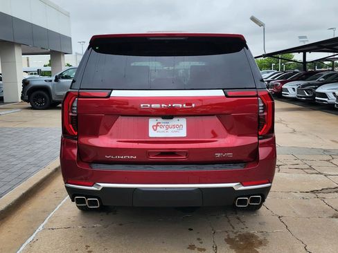 New 2026 GMC Yukon Denali w/ Denali Reserve Package AWD/4WD image 4