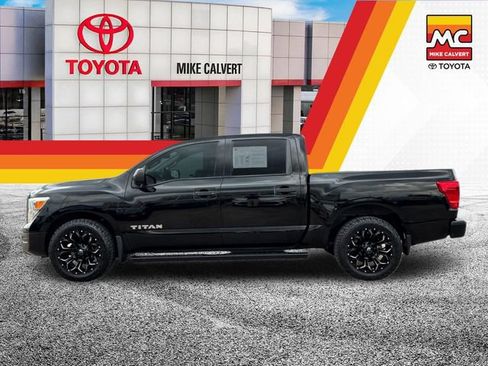 Used 2021 Nissan Titan S w/ S Utility Package RWD image 2