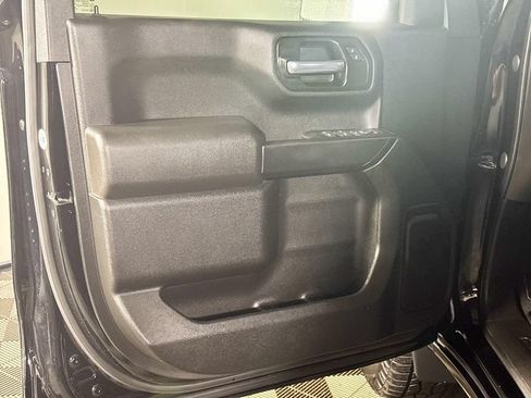 Used 2021 Chevrolet Silverado 1500 Custom Trail Boss w/ Safety Confidence Package AWD/4WD image 10