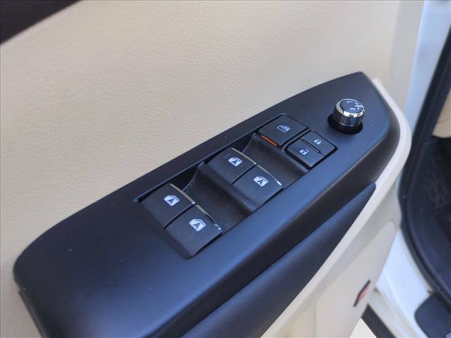 Used 2014 Toyota Highlander Limited FWD image 12