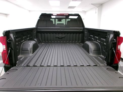 New 2026 Chevrolet Silverado 1500 RST w/ Redline Edition AWD/4WD image 11
