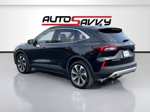 Used 2023 Ford Escape Platinum AWD/4WD image 5