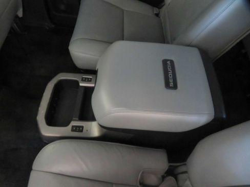 Used 2012 Toyota Sequoia Platinum AWD/4WD image 58