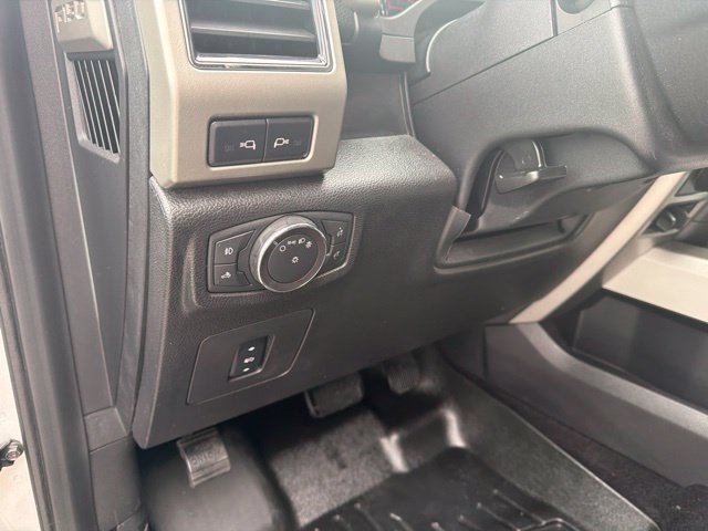 Used 2017 Ford F150 Lariat AWD/4WD image 18