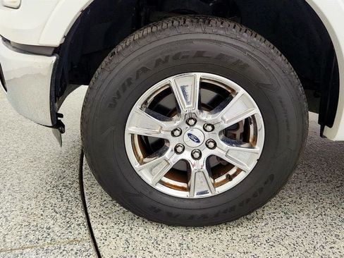 Used 2015 Ford F150 Lariat AWD/4WD image 9