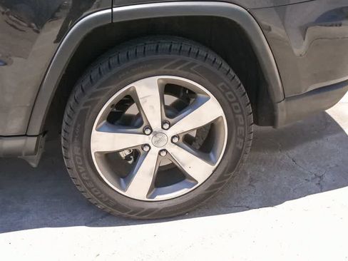 Used 2015 Jeep Grand Cherokee Limited AWD/4WD image 6