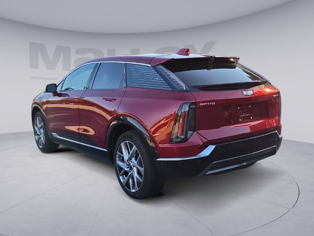 Used 2025 Cadillac Optiq Luxury 1 w/ LPO, Floor Liner Package AWD/4WD image 3