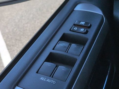 Used 2018 Toyota 4Runner SR5 RWD image 23