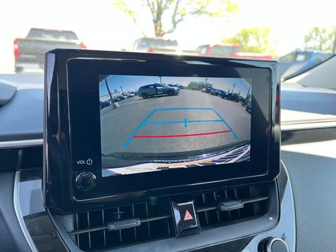 Used 2024 Toyota Corolla LE FWD image 19