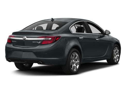 Used 2017 Buick Regal Premium w/ Driver Confidence Package #1 FWD image 2
