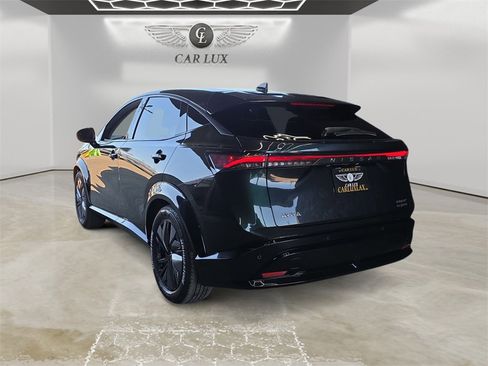 Used 2023 Nissan Ariya EVOLVE+ e-4ORCE image 3