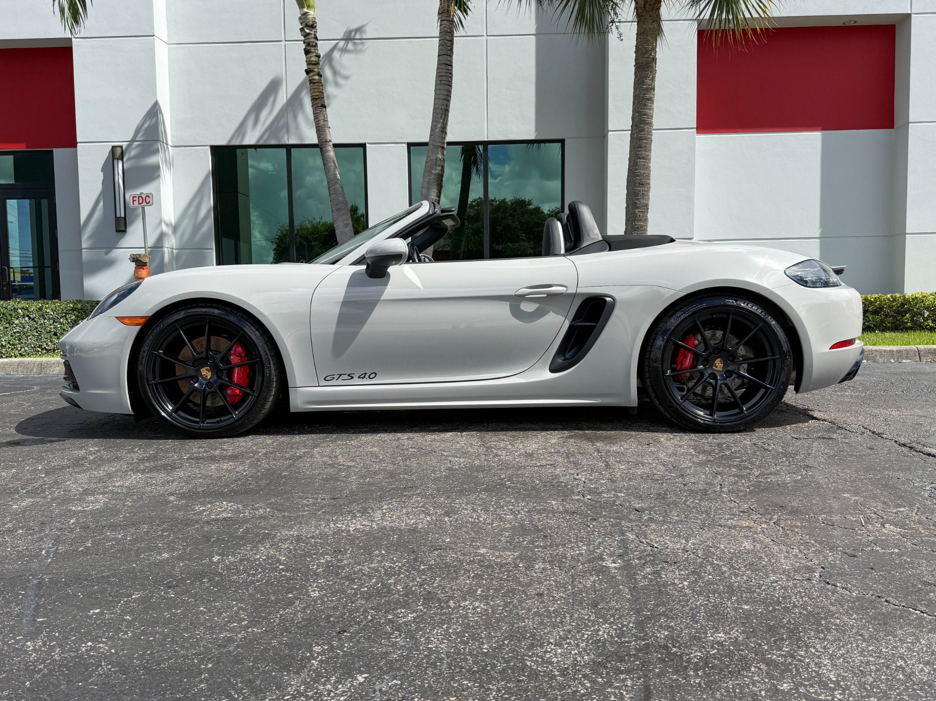 Used 2024 Porsche 718 Boxster GTS RWD image 11