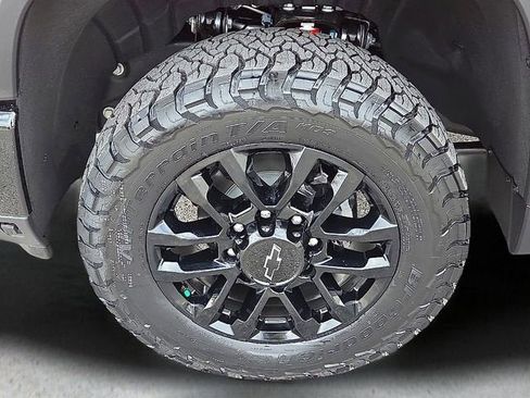 New 2026 Chevrolet Silverado 2500 LT w/ Trail Boss Package AWD/4WD image 9