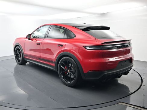 Certified 2025 Porsche Cayenne GTS image 3