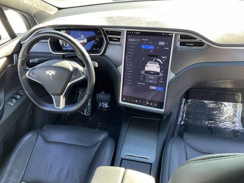 Used 2016 Tesla Model X 90D image 64