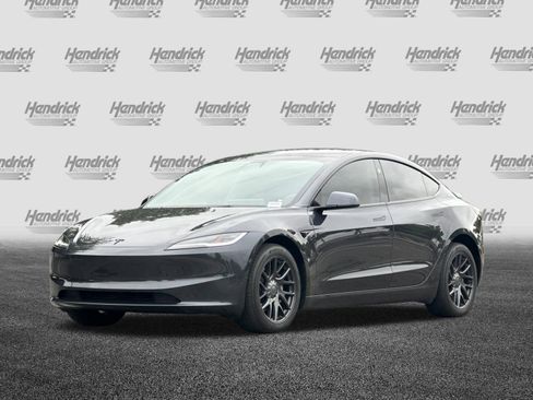 Used 2024 Tesla Model 3 Standard Range RWD image 9