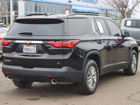 Used 2022 Chevrolet Traverse LT image 4