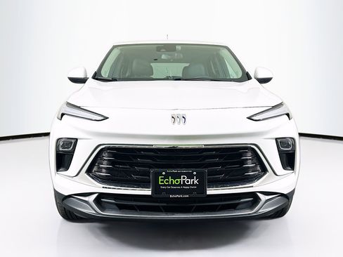 Used 2025 Buick Encore GX Preferred image 2