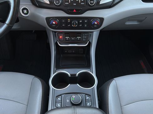 Used 2018 GMC Terrain SLT w/ Preferred Package FWD image 18