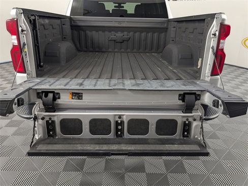 Certified 2021 Chevrolet Silverado 1500 Custom image 23