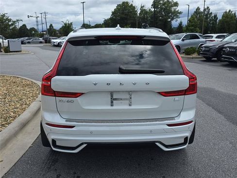 Used 2023 Volvo XC60 T8 Ultimate AWD/4WD image 5