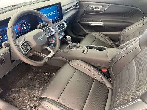 New 2026 Ford Mustang Premium image 15