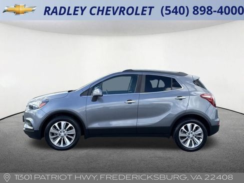 Used 2020 Buick Encore Preferred image 2
