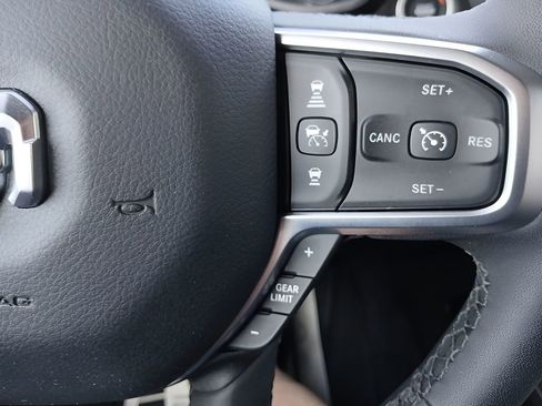 Used 2025 RAM 1500 Big Horn AWD/4WD image 20