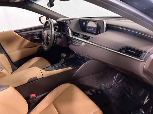 Used 2020 Lexus ES 350 w/ Premium Package image 27