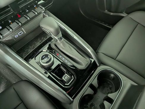New 2026 GMC Canyon Elevation w/ Convenience Package AWD/4WD image 24