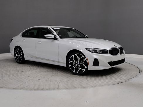 New 2026 BMW 330i Sedan w/ Premium Package image 31