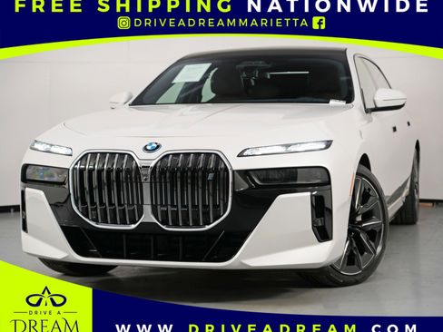 Used 2023 BMW i7 xDrive60 w/ Executive Package 2 image 1