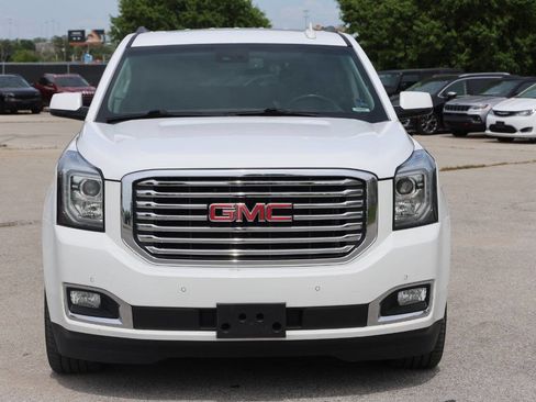 Used 2018 GMC Yukon XL SLT w/ Premium Edition image 5