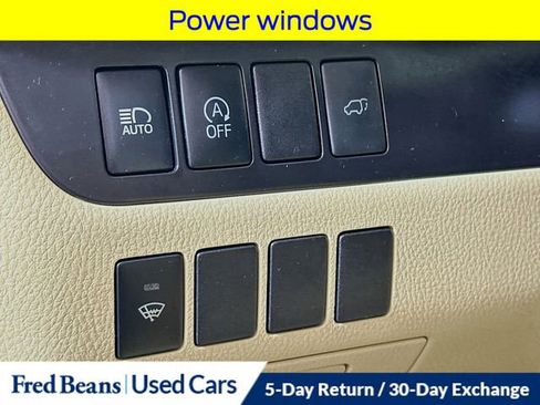 Used 2018 Toyota Highlander XLE image 14