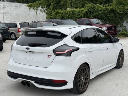 Used 2016 Ford Focus ST FWD image 7