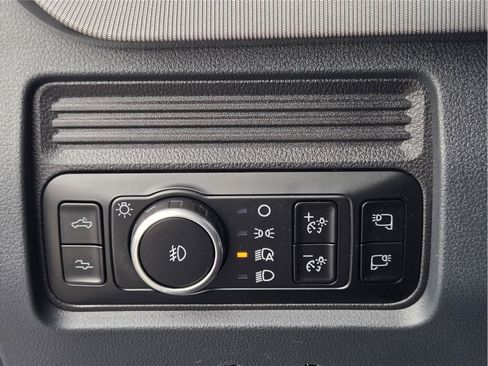 Used 2025 Ford F250 Platinum AWD/4WD image 21