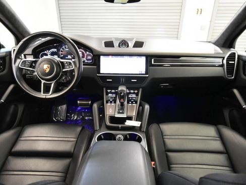 Used 2021 Porsche Cayenne GTS image 30
