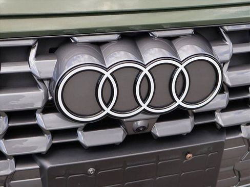 Used 2025 Audi Q5 Prestige AWD/4WD image 26