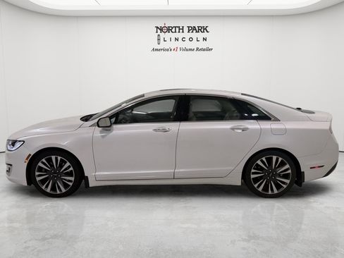 Used 2018 Lincoln MKZ Reserve w/ Climate Package AWD/4WD image 2