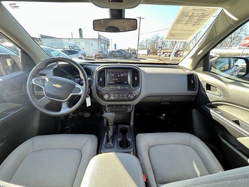 Used 2020 Chevrolet Colorado W/T w/ WT Convenience Package image 2