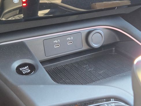 New 2026 Nissan Sentra SV w/ SV Convenience Package FWD image 24