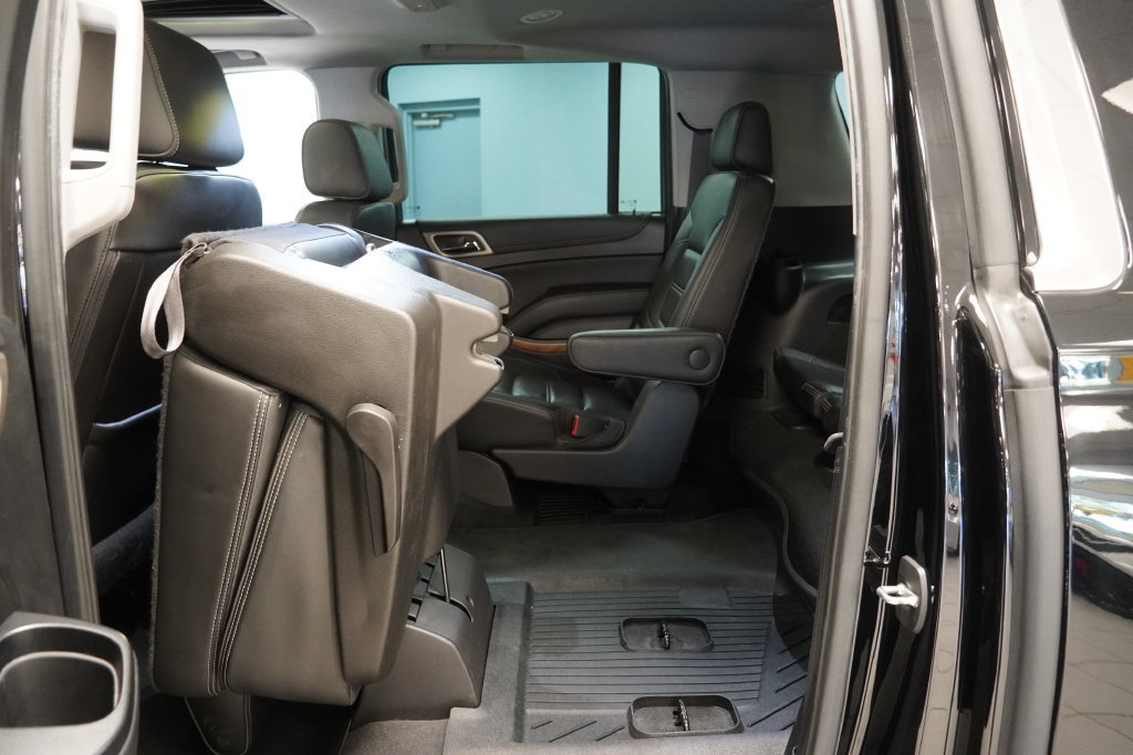 Used 2020 GMC Yukon XL Denali w/ Denali Premium Package AWD/4WD image 33