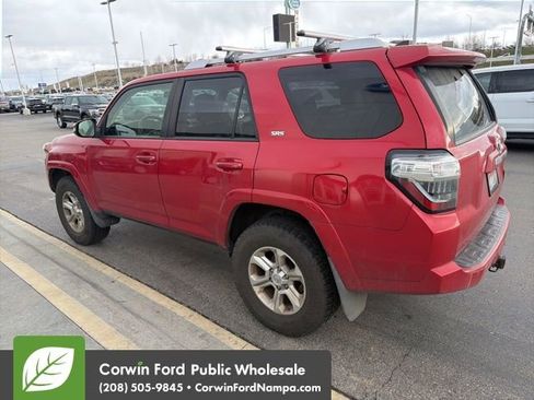 Used 2018 Toyota 4Runner SR5 Premium image 16