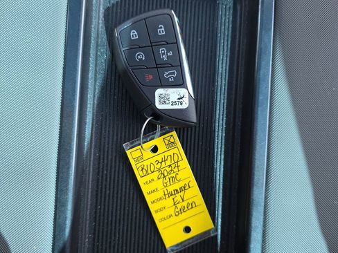 Used 2024 GMC Hummer EV 3X w/ Extreme Off-Road Package AWD/4WD image 22