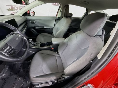 Certified 2025 Kia K4 FWD image 24