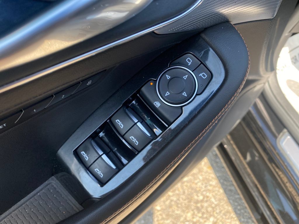 Used 2021 Cadillac CT5 Sport RWD image 12