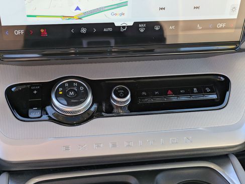 Used 2025 Ford Expedition Max Active image 23